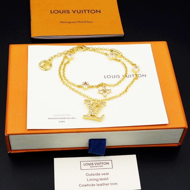 Alternative view of Louis Vuitton Lady Lv Bracelet Gold M1582A
