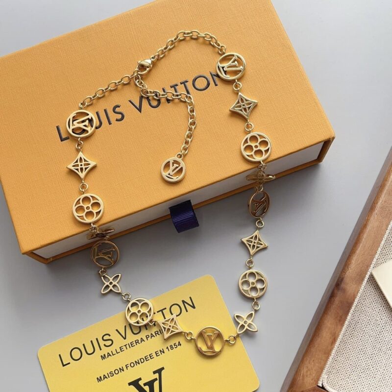 Alternative view of Louis Vuitton Lv Lace Necklace Gold M01057