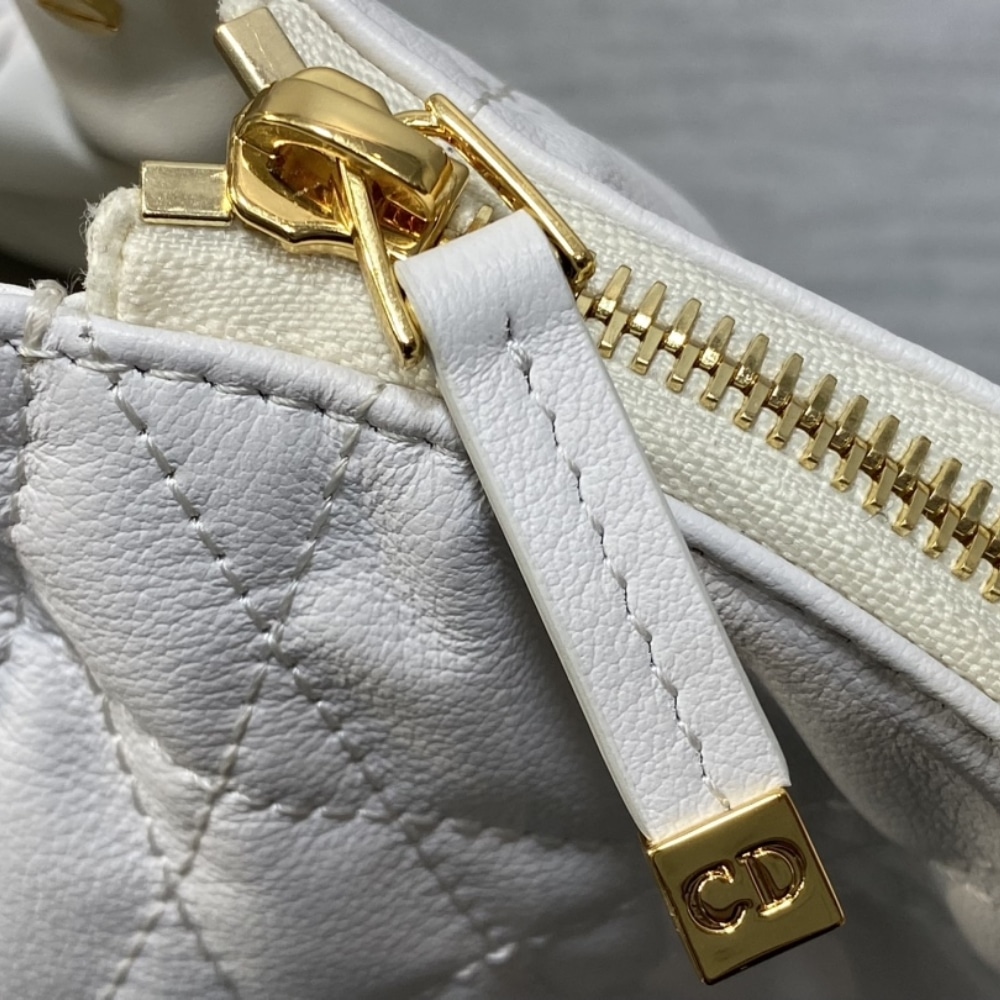 DIOR WALK IN DIOR BAG WHITE 36CM - Image 6