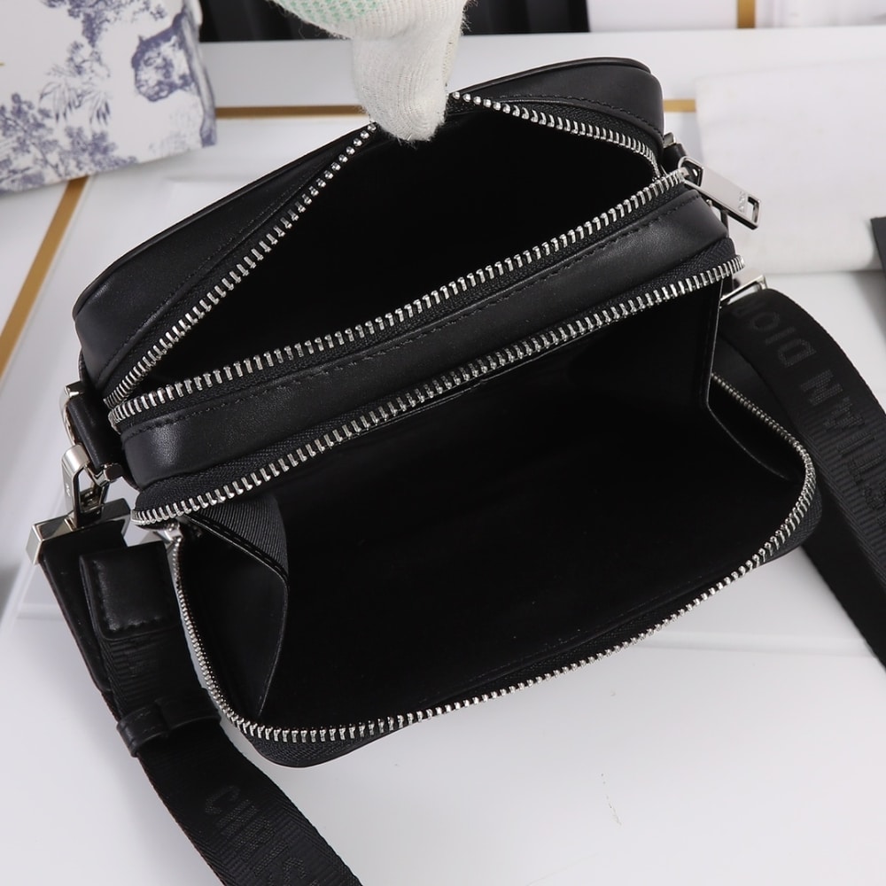 DIOR ZIPPED POUCH WITH STRAP DIOR BLACK COATED COTTON CANVAS WITH CD DIAMOND PRINT 17CM - Image 5