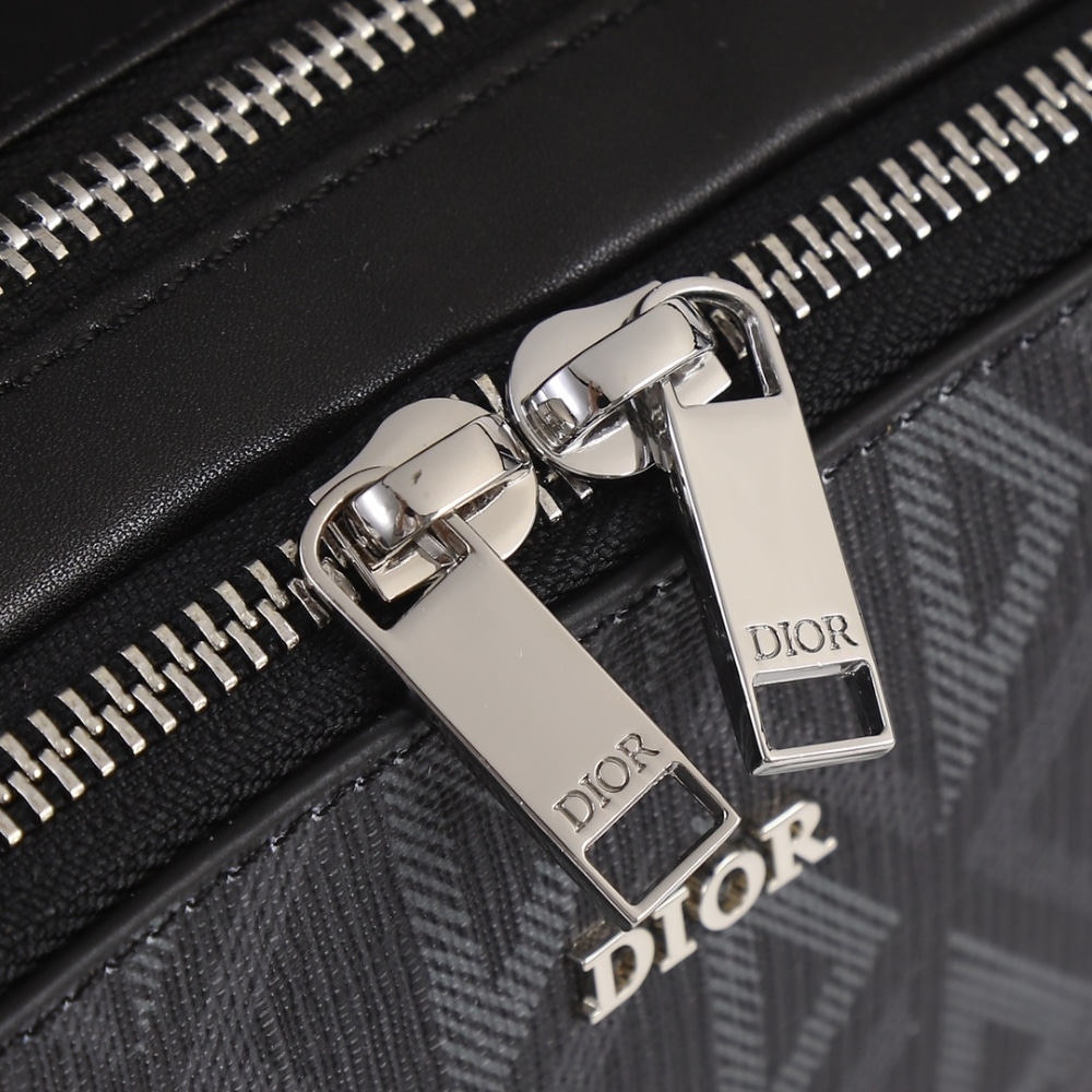 DIOR ZIPPED POUCH WITH STRAP DIOR BLACK COATED COTTON CANVAS WITH CD DIAMOND PRINT 17CM - Image 6