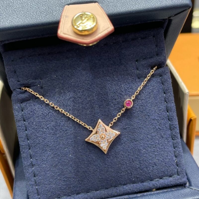 Alternative view of Louis Vuitton Color Blossom Qixi Limited Edition Bb Star Pendant Q03274
