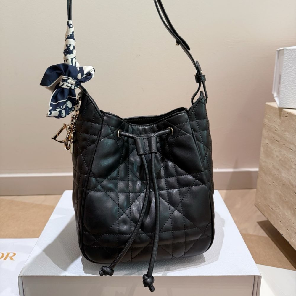 Dior Medium D Motion Bag Black 23Cm M2852ONWP M900 - Image 2