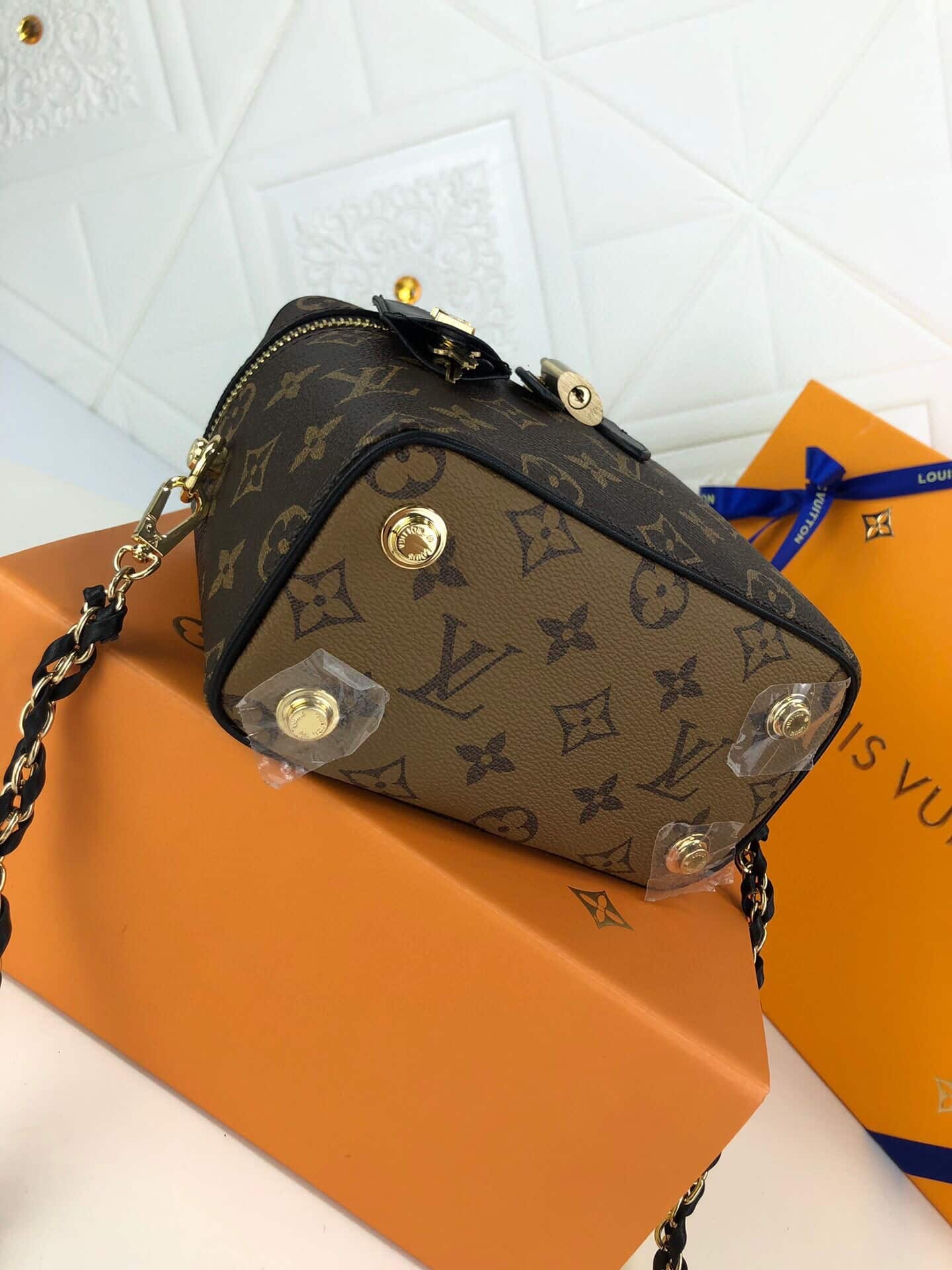 Louis Vuitton Monogram Vanity PM M45165 - Image 6