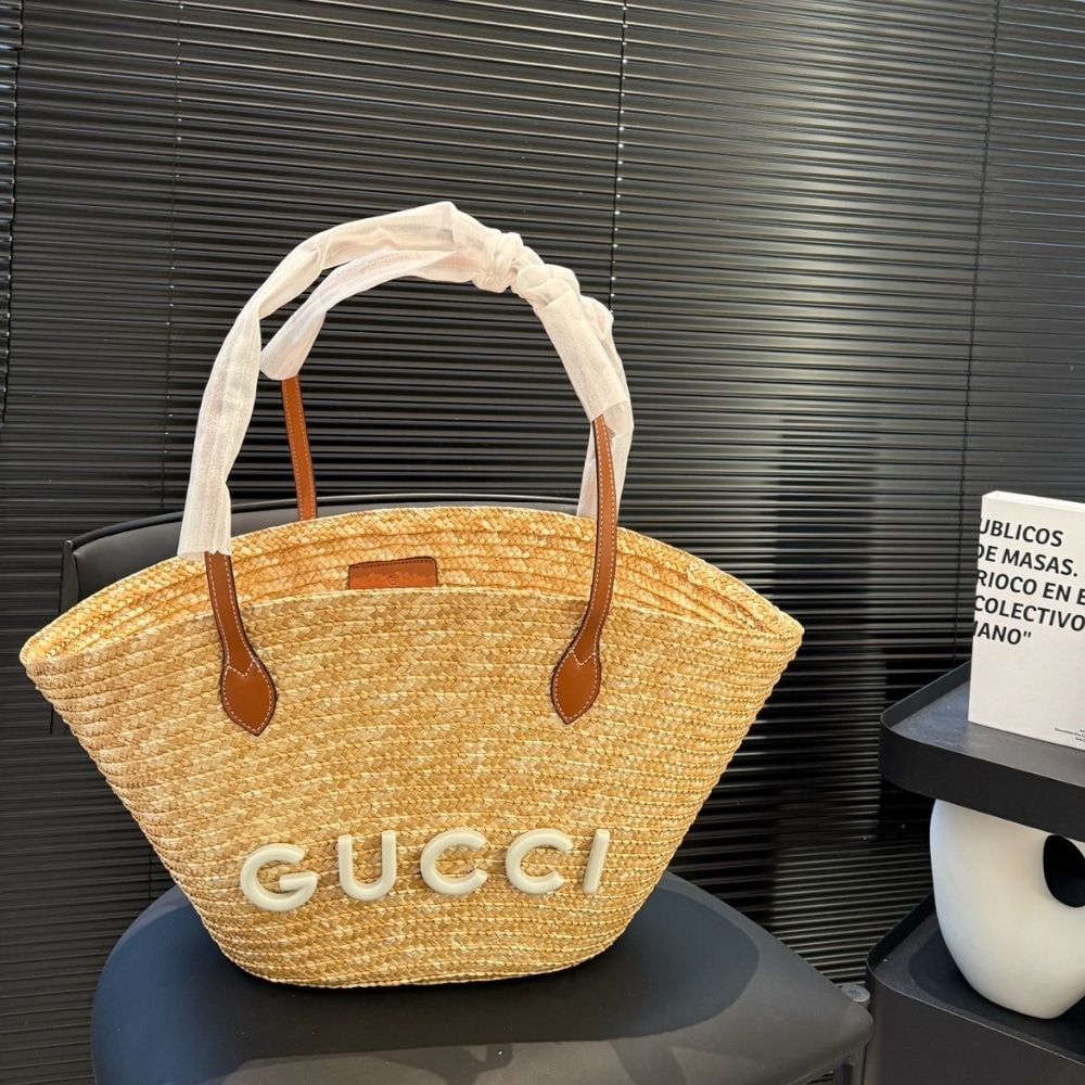 Summer Set: Gucci Medium Straw Tote With Patch Natural 27Cm And Sandal With Double G Natural Raffia Brown - Image 2