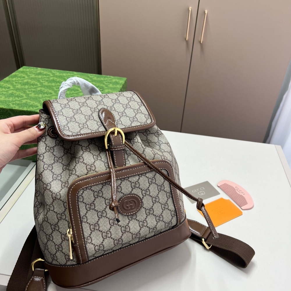 Iconic Set: Gucci Backpack With Interlocking G And Gg Supreme Canvas Wallet Ophidia Key Case - Image 2