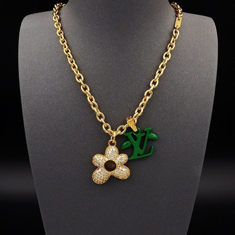 Alternative view of Louis Vuitton Lv Blooming Necklace Gold With Green M01867