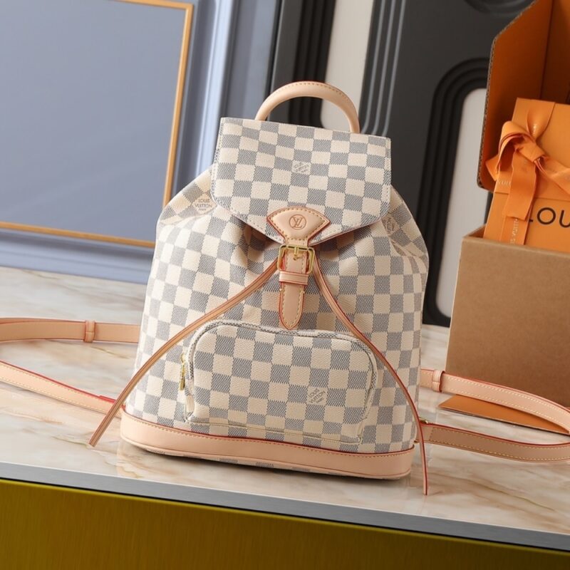 Alternative view of Iconic Set: Louis Vuitton Montsouris Pm And Lisa Wallet
