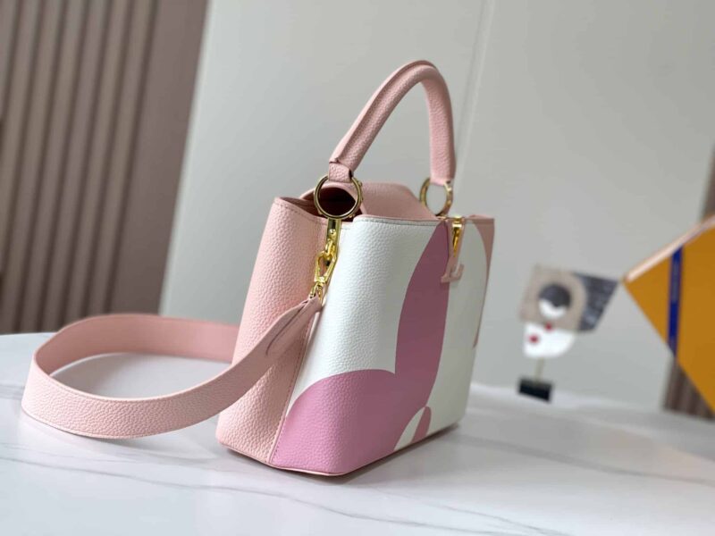 Alternative view of Louis Vuitton Capucines BB Pink 27Cm M59532