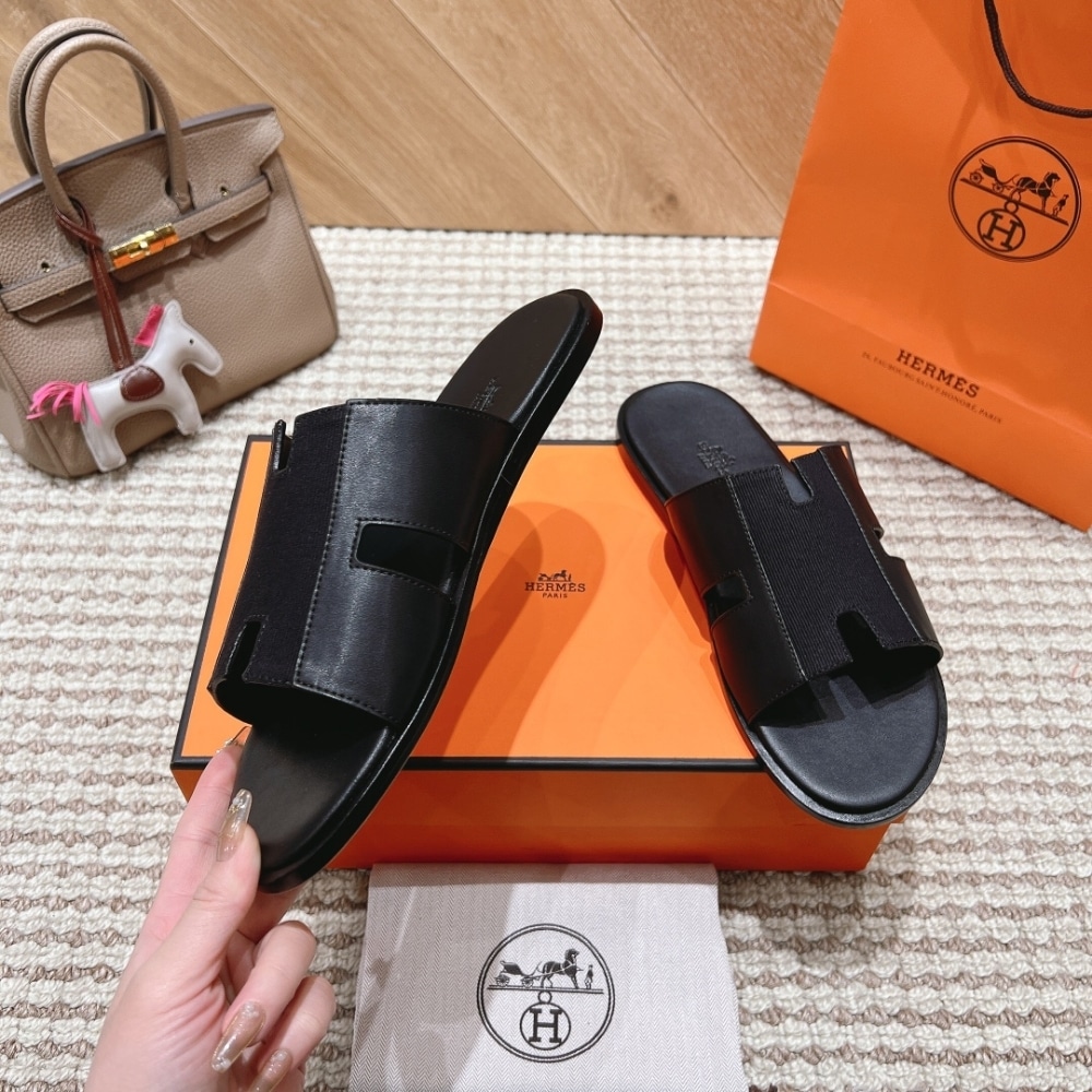 Hermes Izmir Sandal Black H222845Zh01430 - Image 3