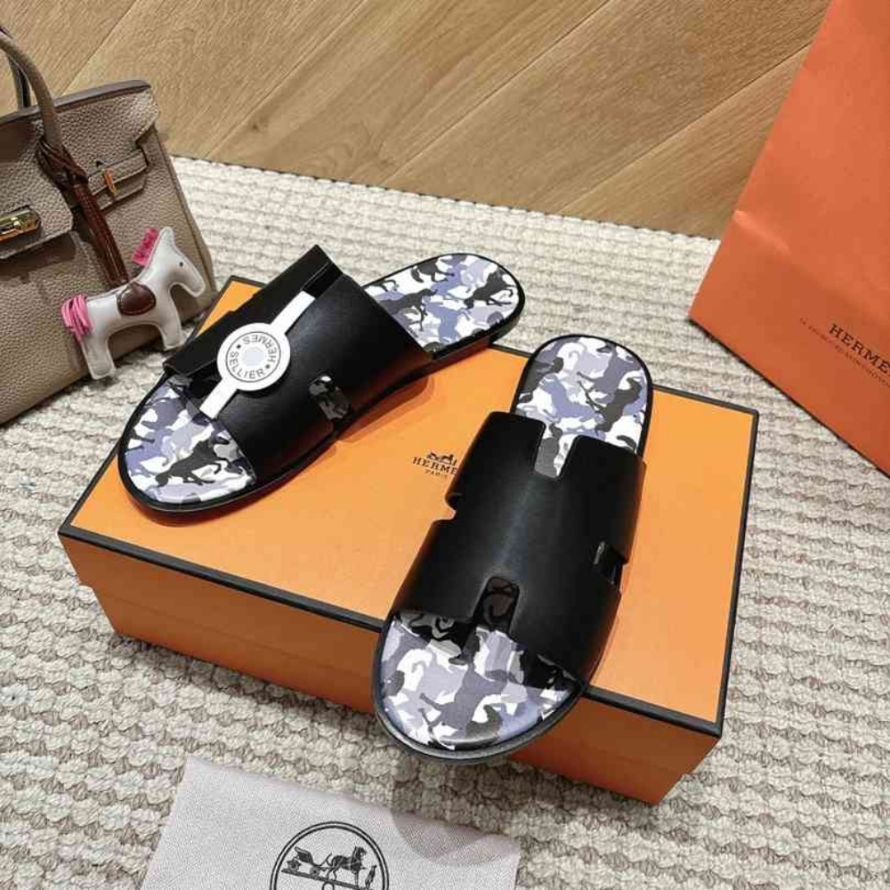 Hermes Izmir Sandal Noir H242878Zh01410 - Image 3