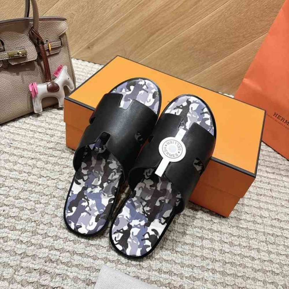 Hermes Izmir Sandal Noir H242878Zh01410 - Image 5