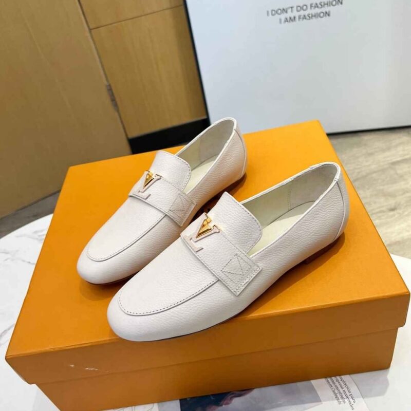 Alternative view of Louis Vuitton Capri Loafer Ivory 1Ac9Dz