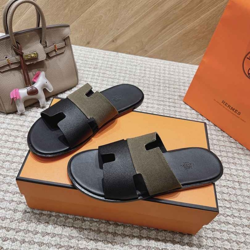 Hermes Izmir Sandal Kaki And Noir H231812Zhk3400 - Image 4