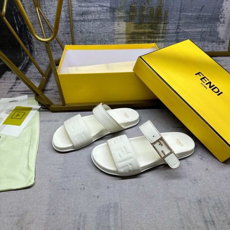 Alternative view of Fendi Feel Nappa Leather Slides White 8X8710Abohf1Svv