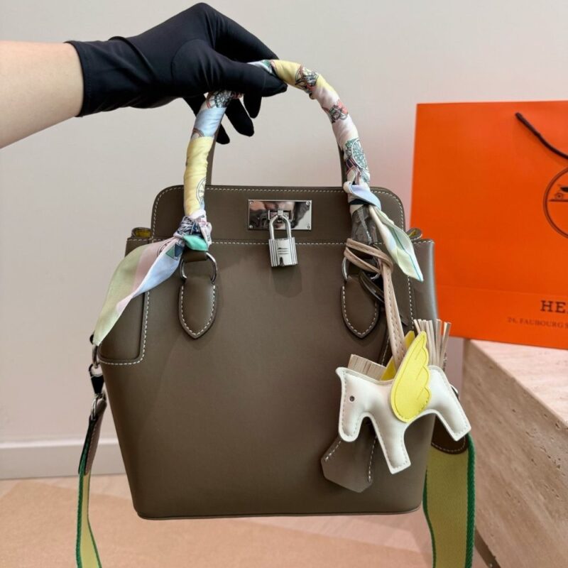 Alternative view of Hermes Swift Toolbox 20 Etoupe 24Cm