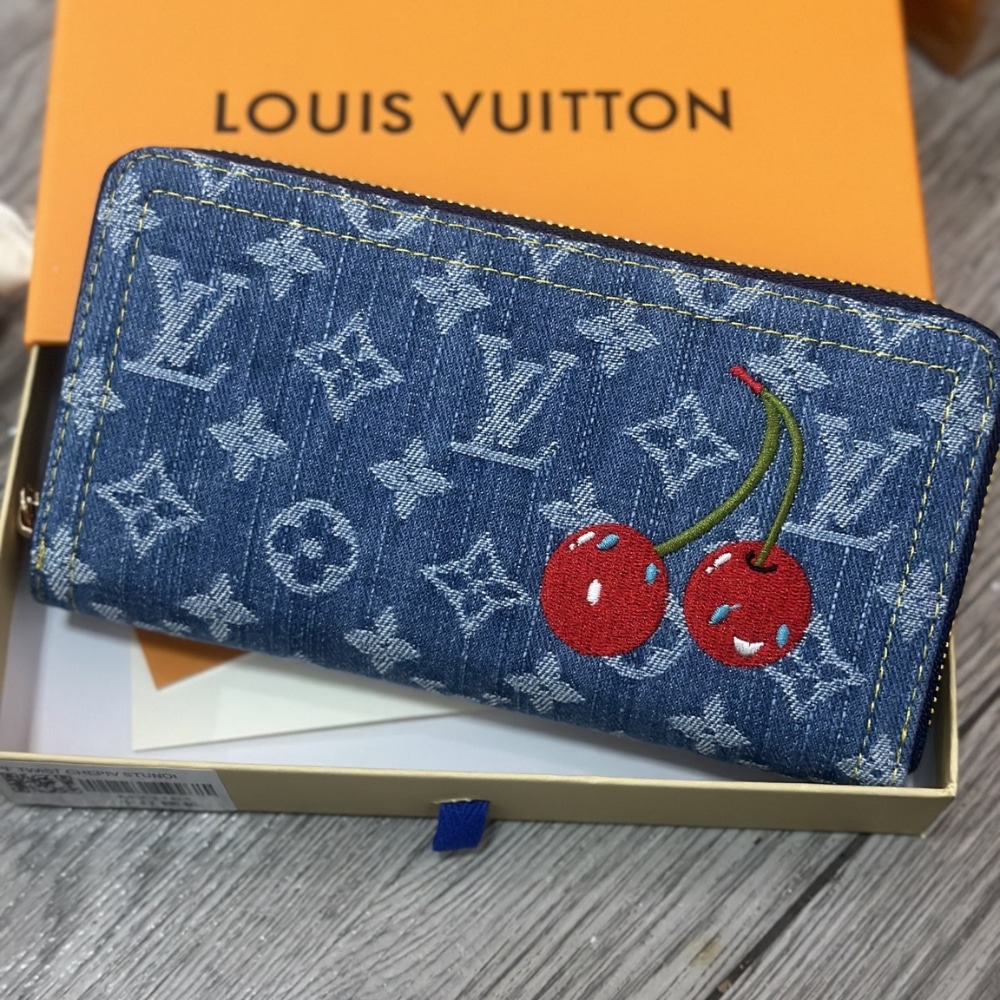 Iconic Set: Louis Vuitton X Takashi Murakami Coussin Pm And Zippy Wallet Monogram Cherry - Image 7