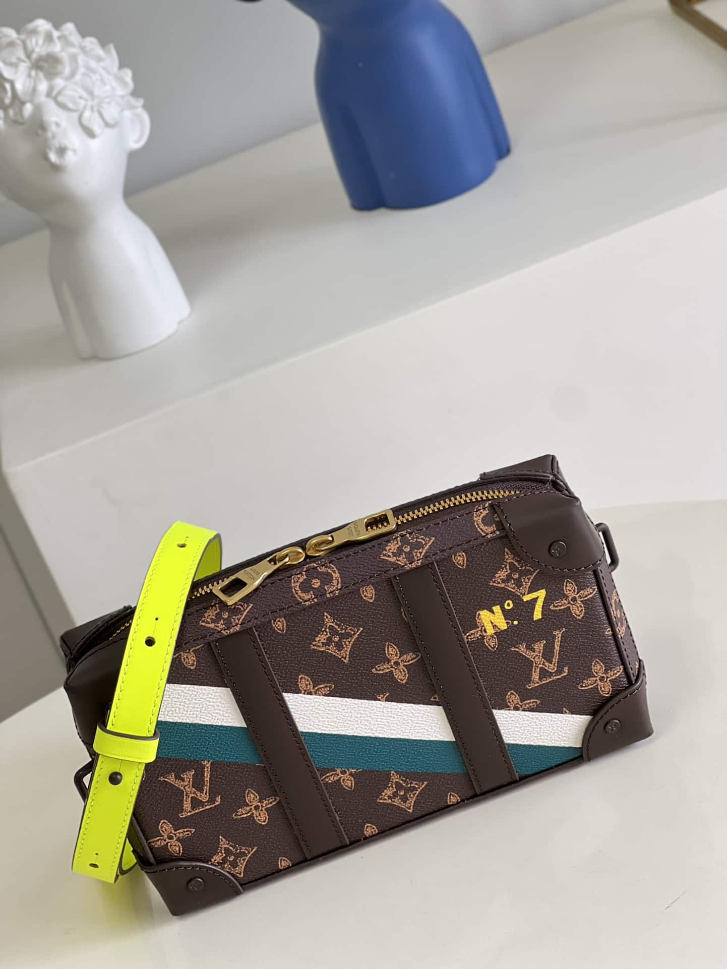 Louis Vuitton Monogram Soft Trunk Wareable Wallet M81246 - Image 9