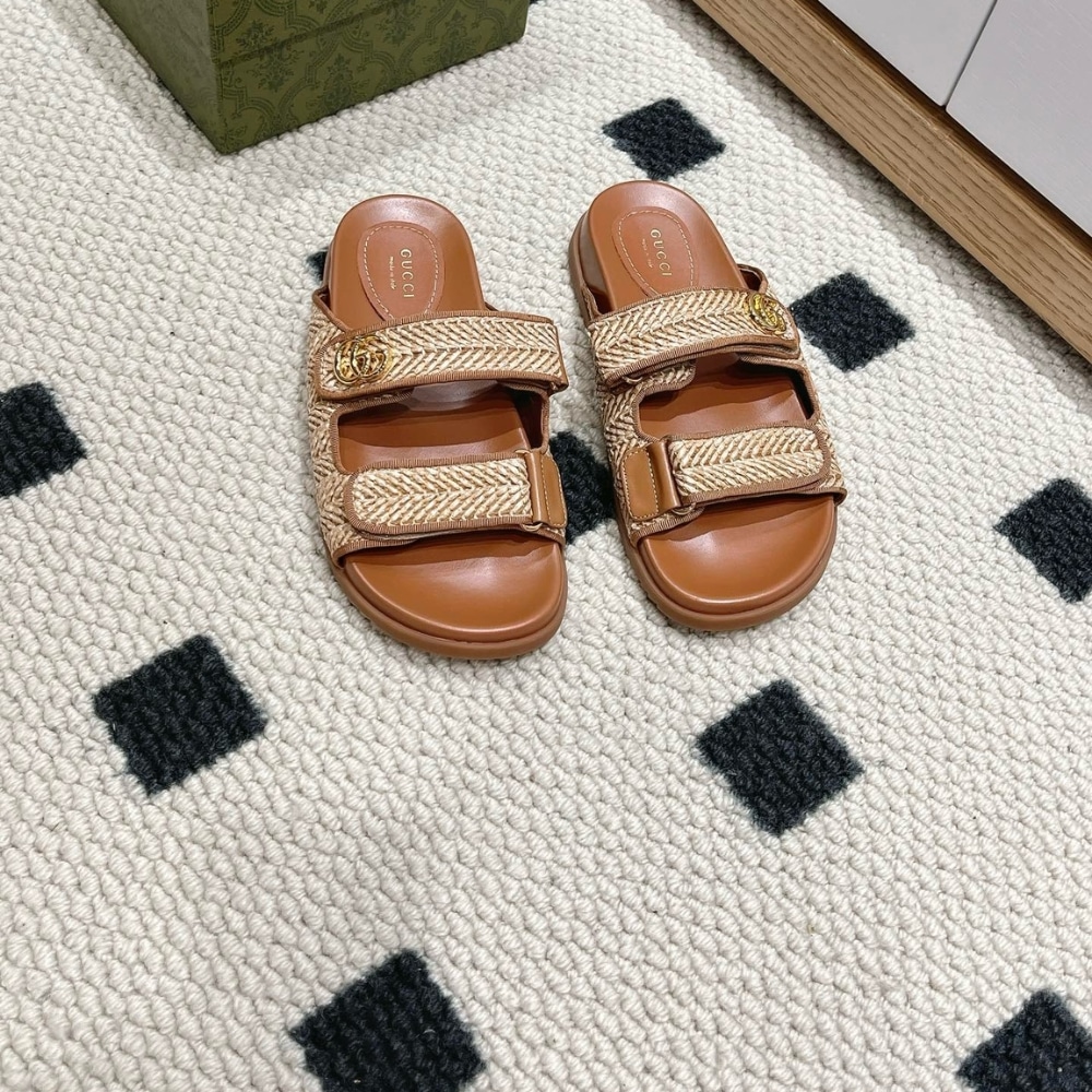 Summer Set: Gucci Medium Straw Tote With Patch Natural 27Cm And Sandal With Double G Natural Raffia Brown - Image 7