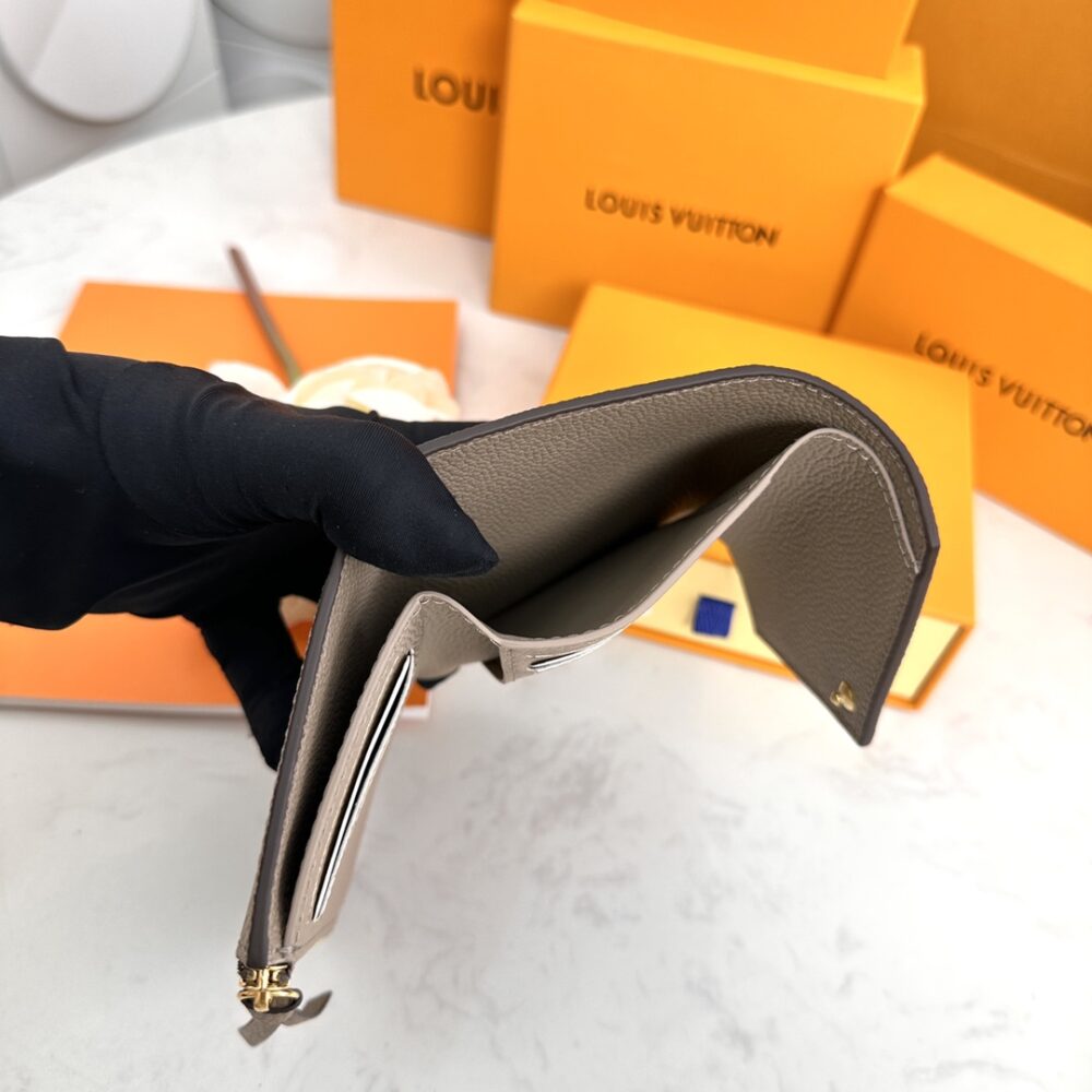 Iconic Set: Louis Vuitton Onthego Pm And Victorine Wallet - Image 10