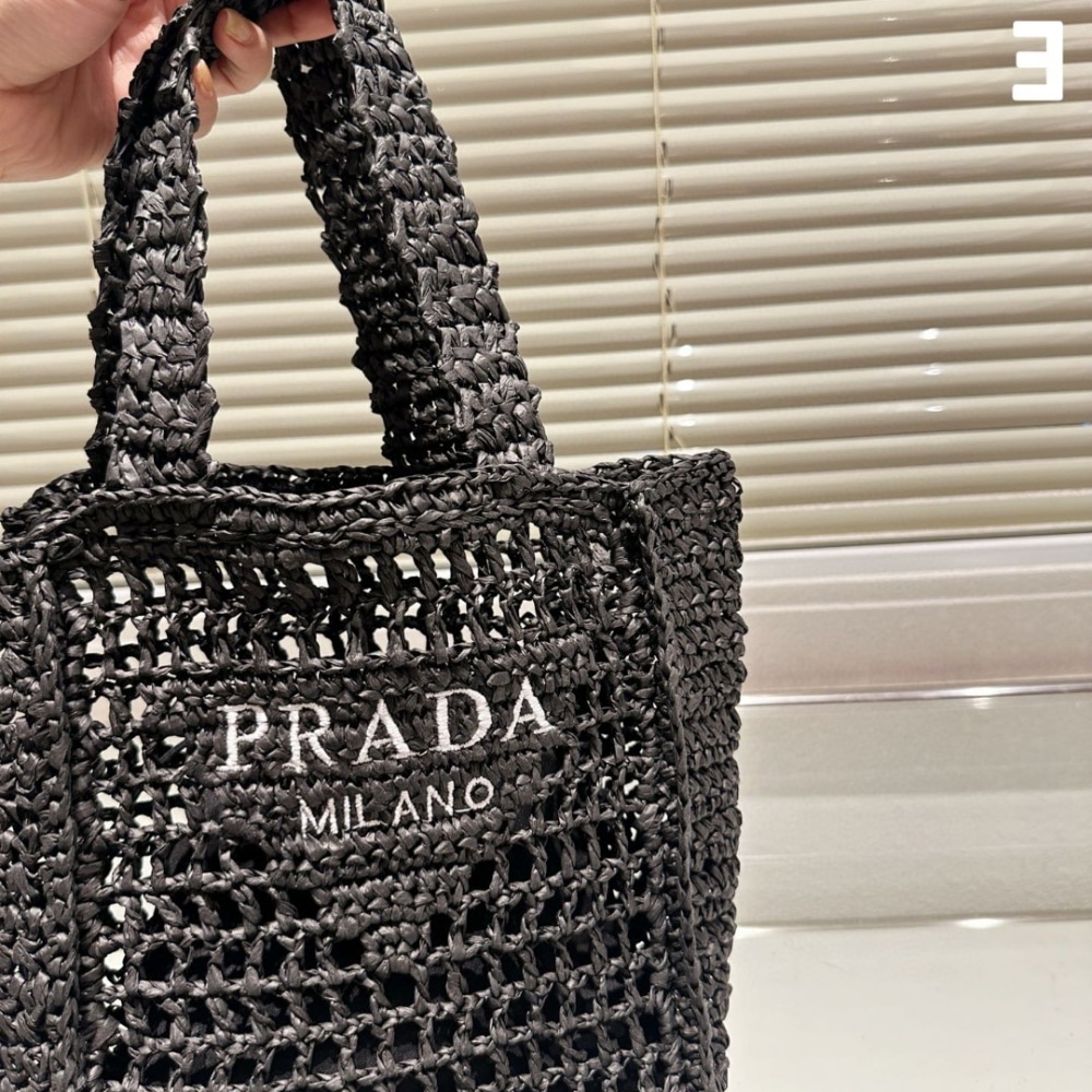 Summer Set: Prada Natural Raffia Logo Tote Black 18Cm And Raffia Crisscross Slides Black - Image 3