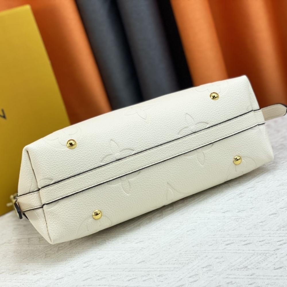 Louis Vuitton Carryall MM White 39Cm - Image 5