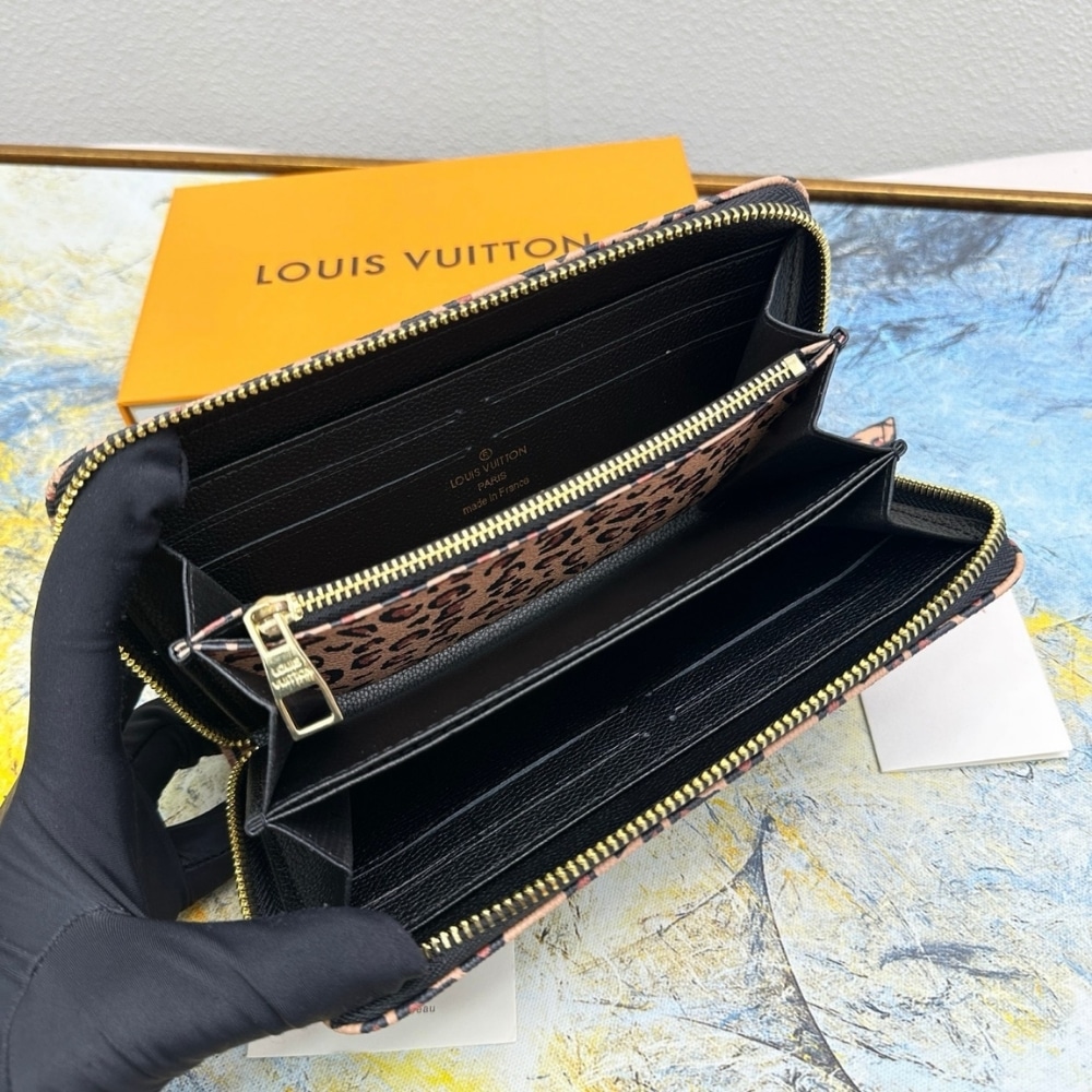 Louis Vuitton Zippy Wallet Wild At Heart Monogram Empreinte Giant Black 19Cm M80680 - Image 5