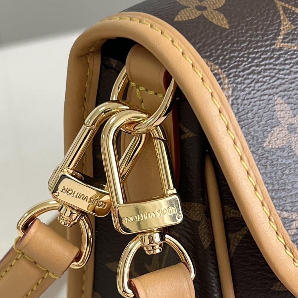 Louis Vuitton Diane Monogram Canvas Black 24Cm M45985 - Image 6