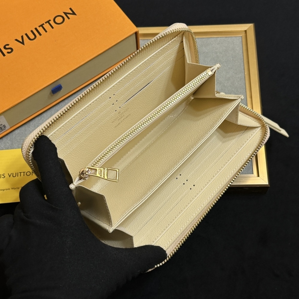 Iconic Set: Louis Vuitton Neverfull Mm And Zippy Wallet Monogram - Image 11