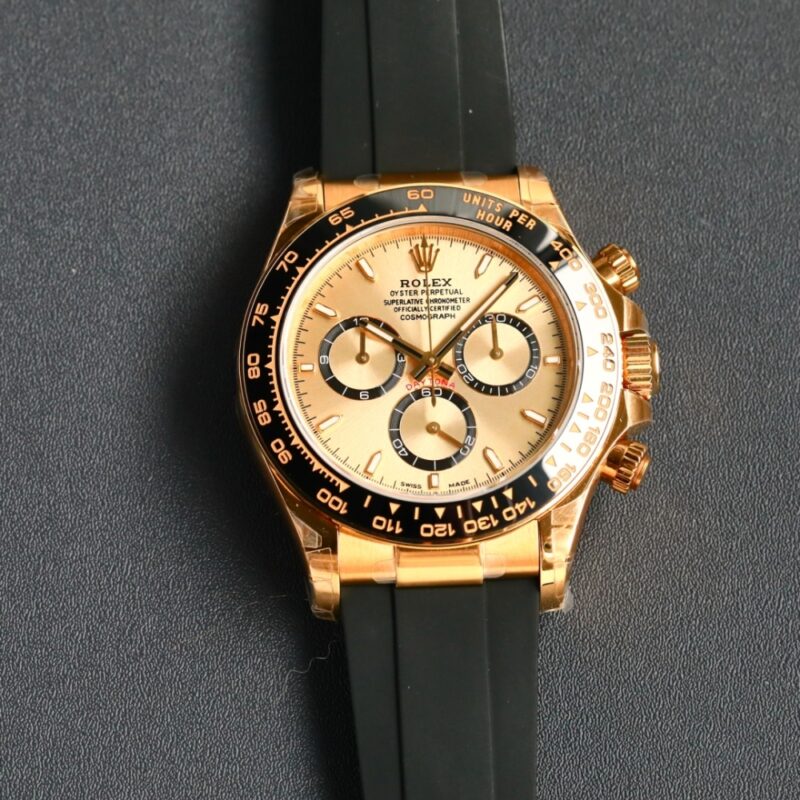 Alternative view of Rolex Cosmograph Daytona Yellow Gold 40Mm 126518Ln
