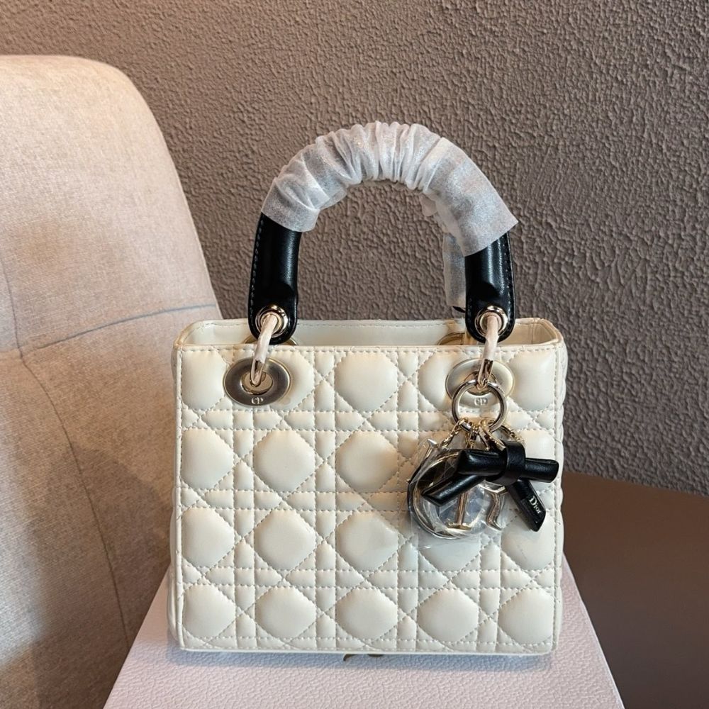 Dior Medium Lady Dior Bag With Chain White and Black 20Cm - Image 2