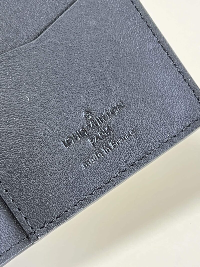 Alternative view of Louis Vuitton Cc Holder Wallet 14Cm M81314