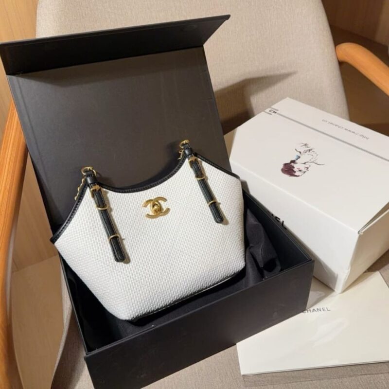 Alternative view of Chanel Braided Raffia Small Bag White And Black 18Cm