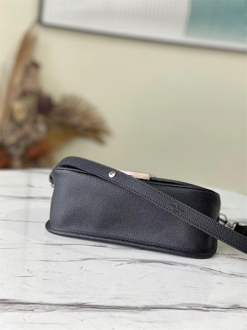 Alternative view of Louis Vuitton Buci 24Cm Black M59386