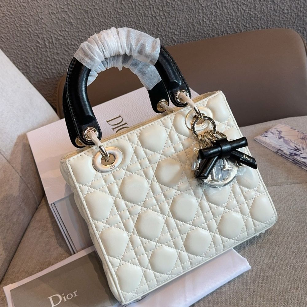 Dior Medium Lady Dior Bag With Chain White and Black 20Cm - Image 3