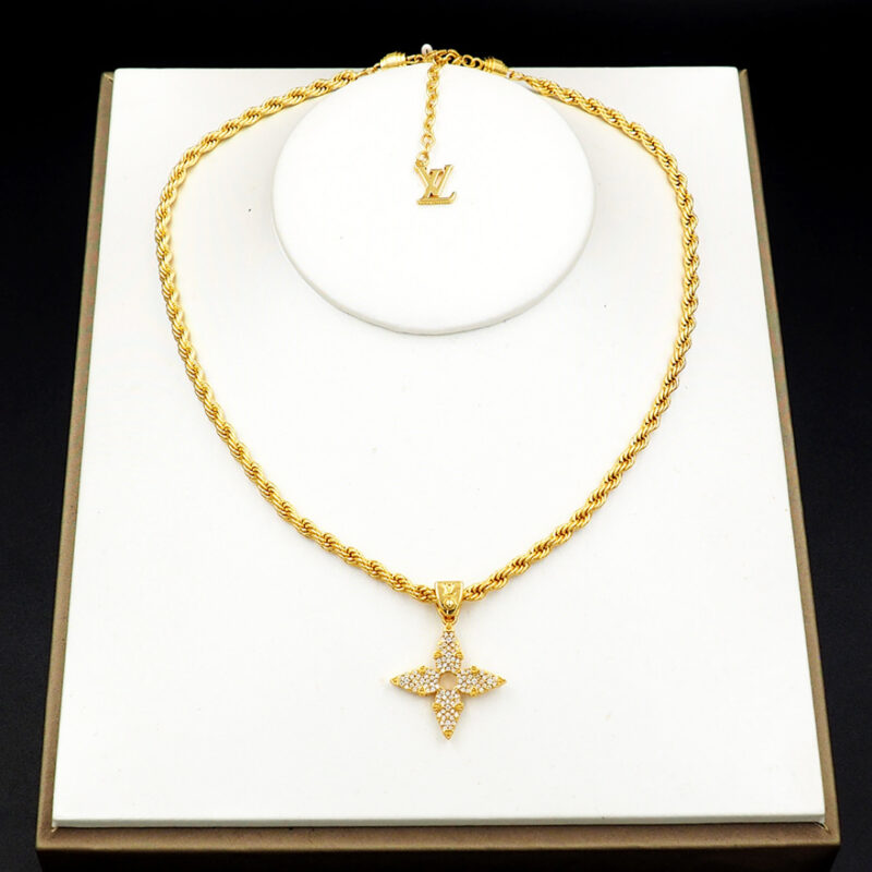 Alternative view of Loui Vuitton Lv Rope Pendant Necklace Gold M01751