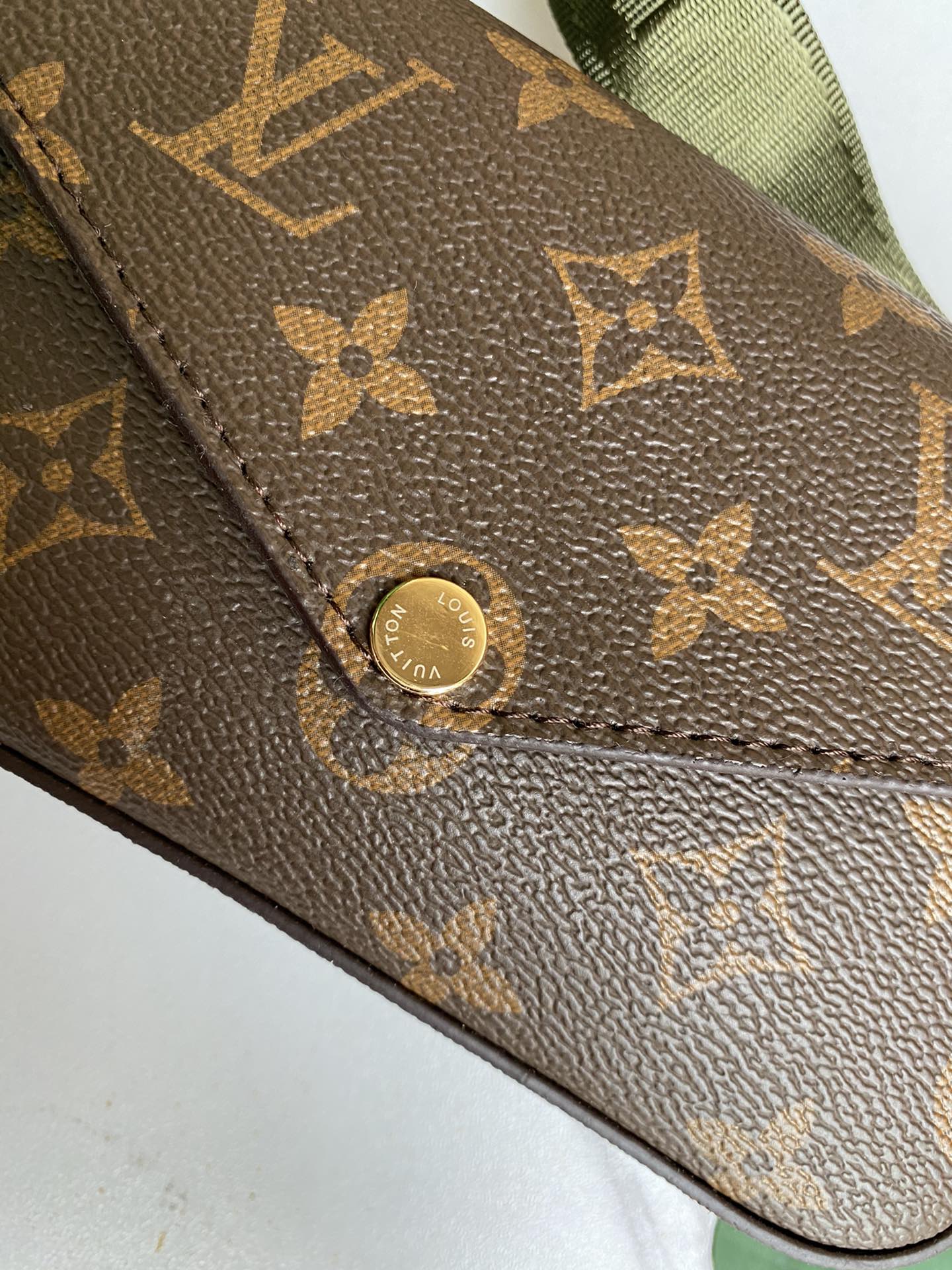 Louis Vuitton Félicie Strap And Go 17Cm Green M80091 - Image 6