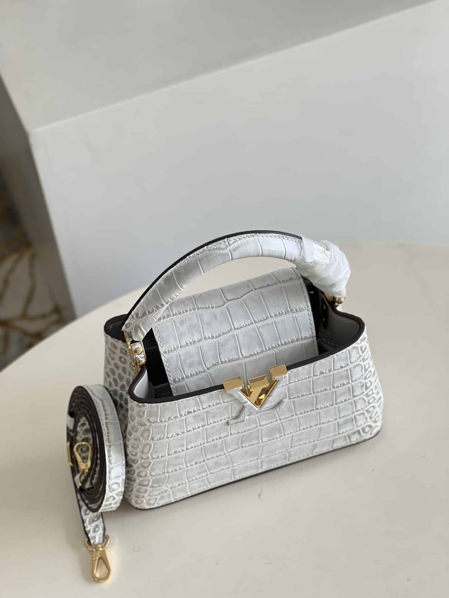 Louis Vuitton Borsa Capucines Mini White 21Cm N80127 - Image 5