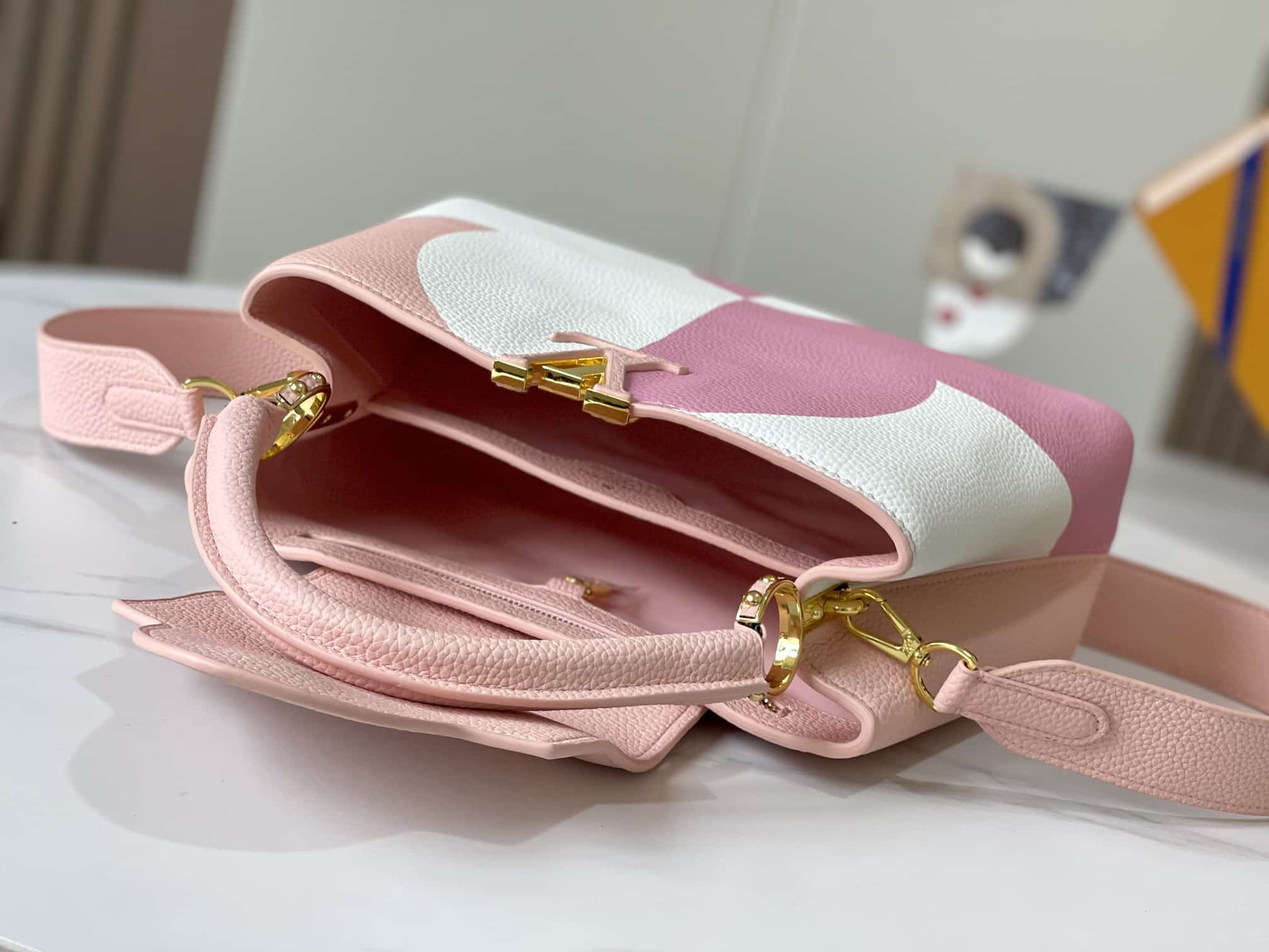 Louis Vuitton Capucines BB Pink 27Cm M59532 - Image 7