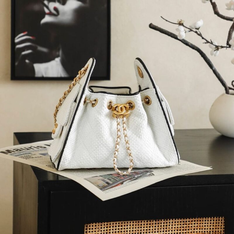 Alternative view of [Super Vip 1:1] Chanel 25 Small Handbag Braided Raffia White And Black 20Cm AS5631 B23519 U7616