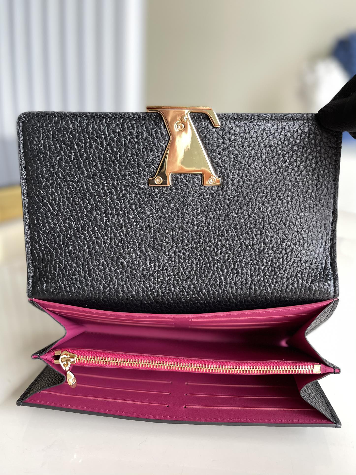 Louis Vuitton Capucines Wallet Black M61248 - Image 6