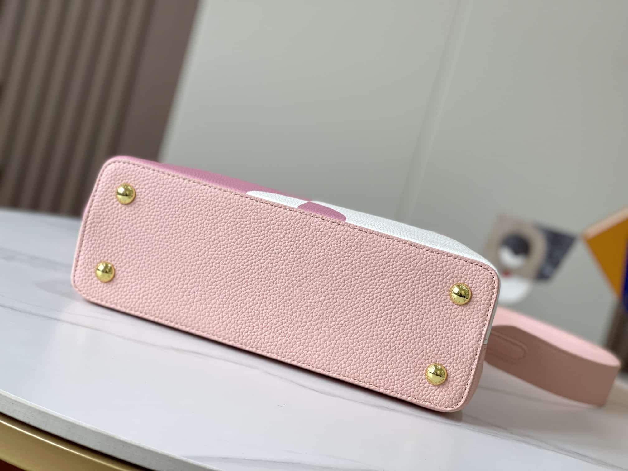Louis Vuitton Capucines BB Pink 27Cm M59532 - Image 4
