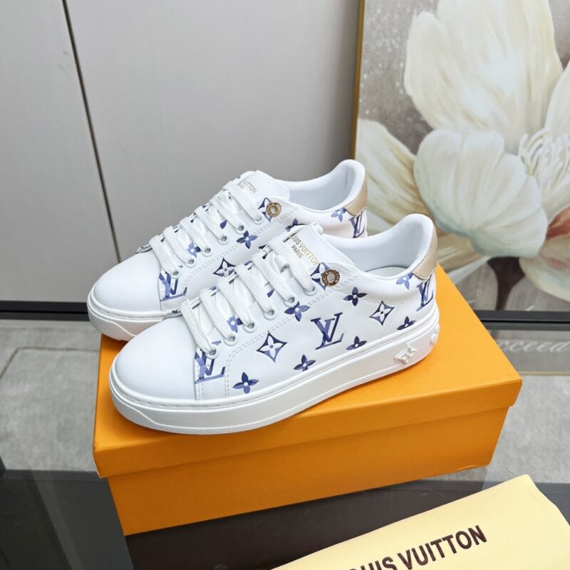 Alternative view of Louis Vuitton Time Out Sneaker Blue 1Ahoof