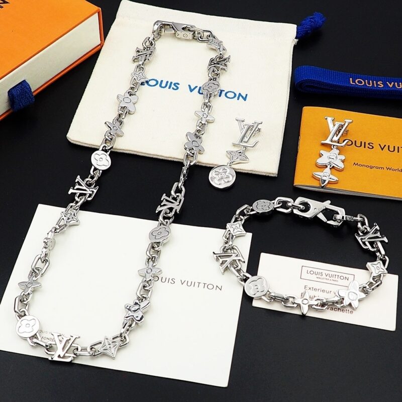Alternative view of Louis Vuitton Monogram Craggy Bracelet Silver M1596L