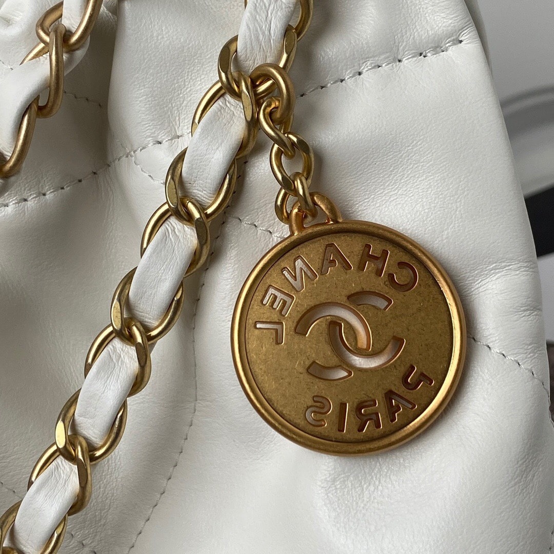 Chanel 22 Handbag Shiny And Gold Tone Metal White 42Cm AS3261 - Image 3