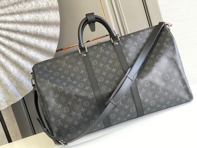 Alternative view of Summer Set: Louis Vuitton Keepall Bandoulière 50 Monogram Eclipse And Long Wallet Monogram Eclipse Trunk Zippy Black 19Cm
