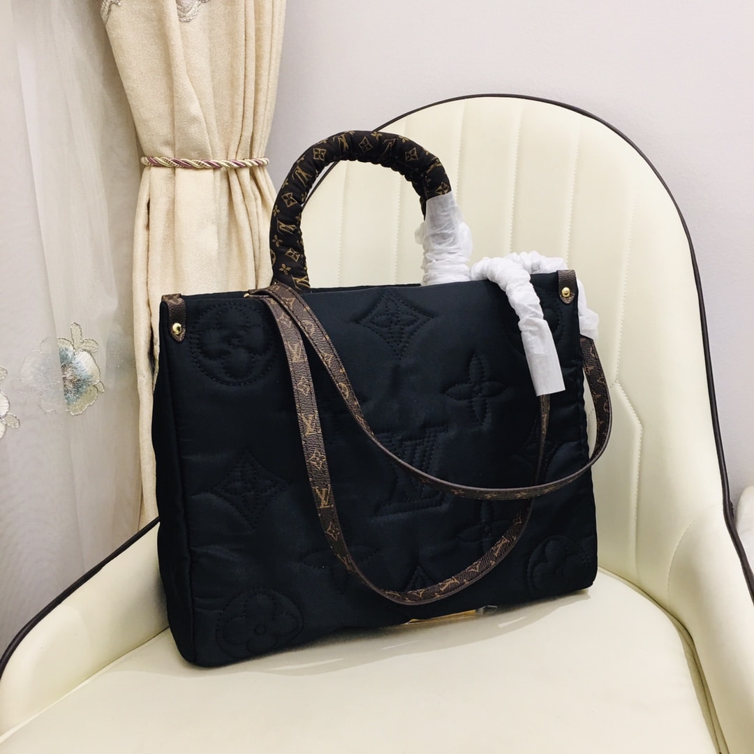 Louis Vuitton Onthego MM Black M21069 - Image 6