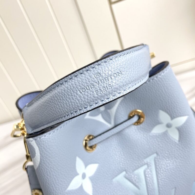 Alternative view of Louis Vuitton Néonoé Blue Gradient 20Cm