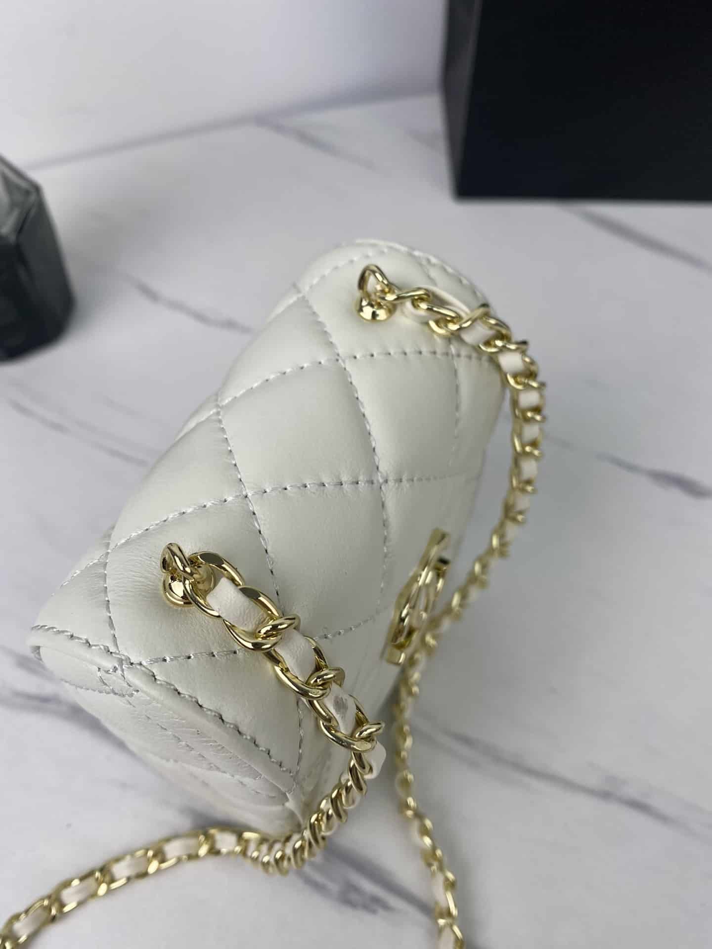 Chanel Small Box With Chain In White 12Cm Ap2656 - Image 5