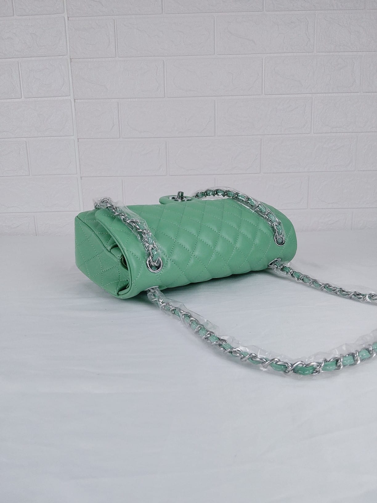 Chanel Classic Medium Flap Bag Green And Silver 25Cm - Image 9